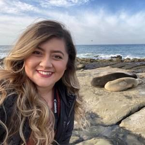 Meet your Posher, Erendira